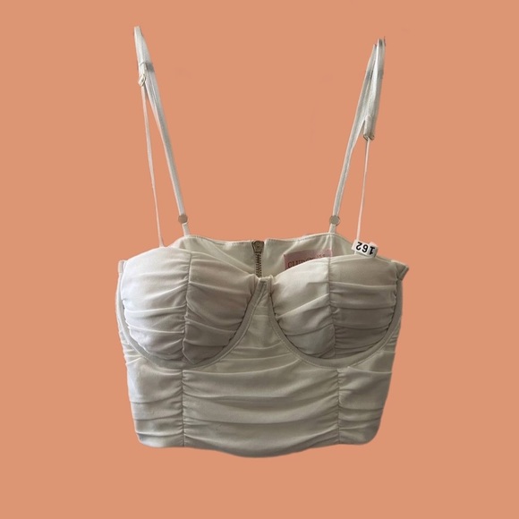 CLUB L LONDON RUCHED WHITE TOP - Picture 1 of 4